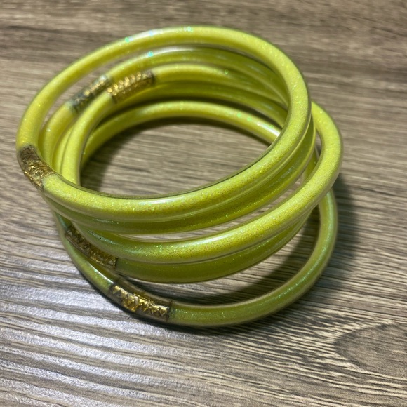 Neon bracelets ✨ - Picture 2 of 3